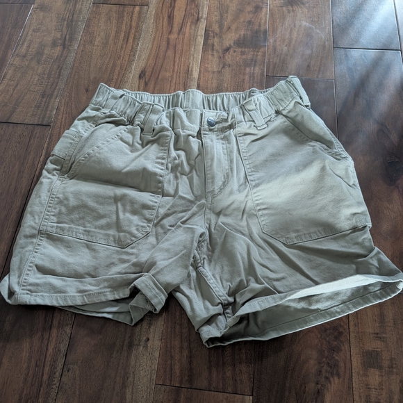 Carhartt Women's Tan Shorts Size 10 - Picture 1 of 5